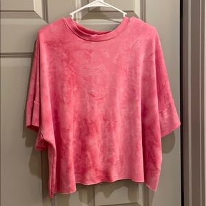 Loose fit crop tee